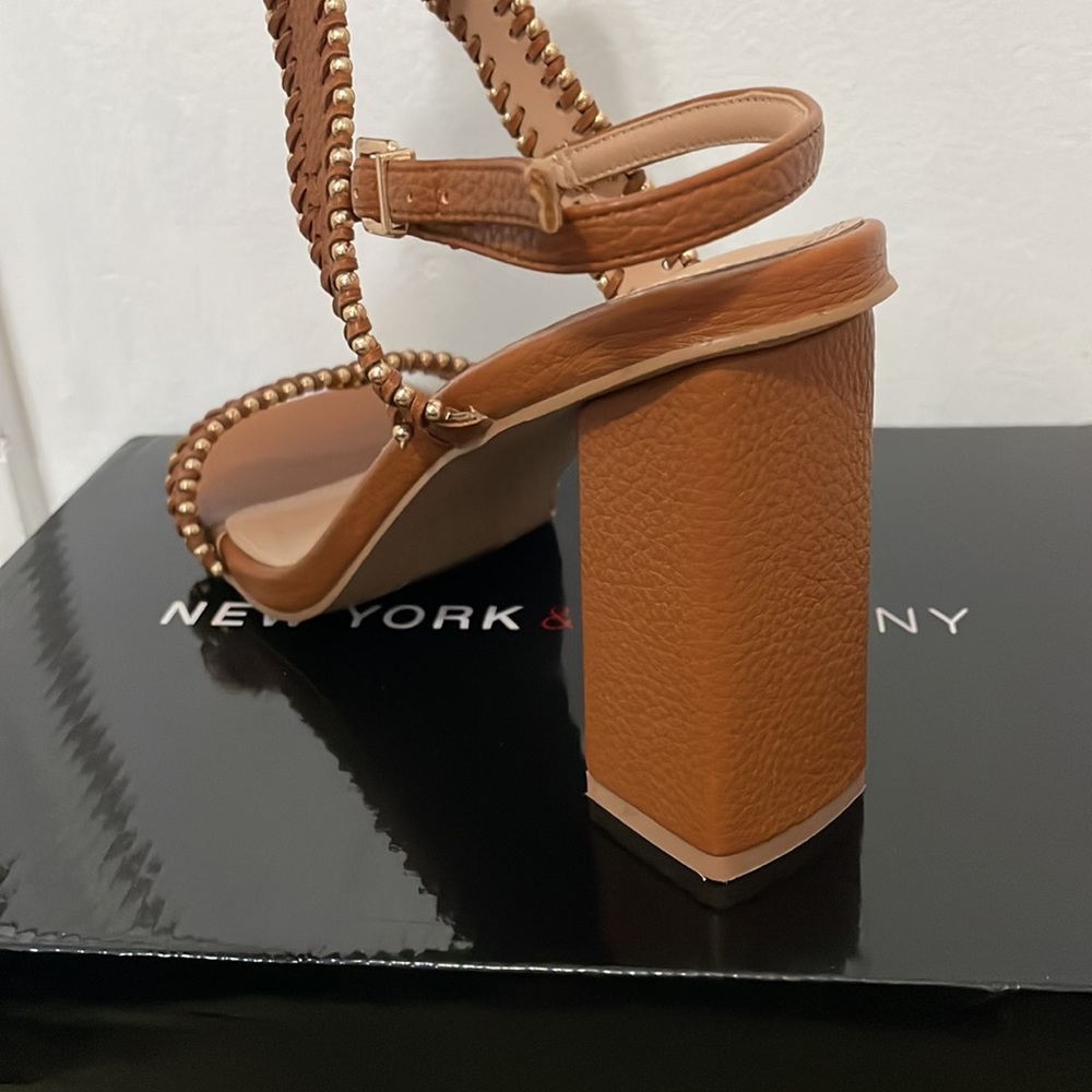 Heels - Picture 2 of 5